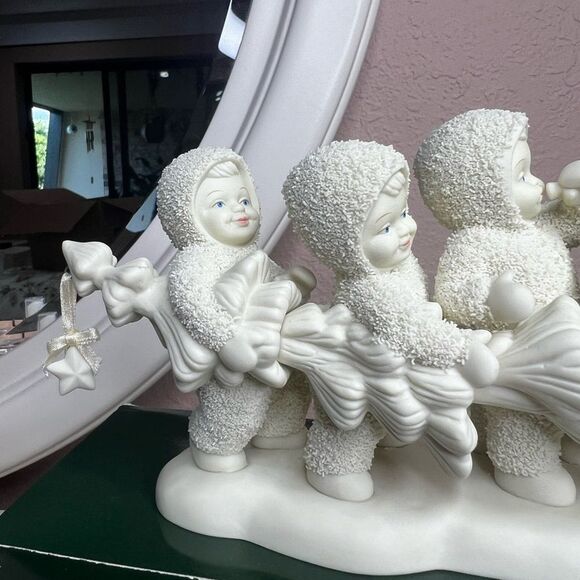 Snowbabies Hi-Ho Hi-Ho to Frolic Land We Go - Picture 10 of 16